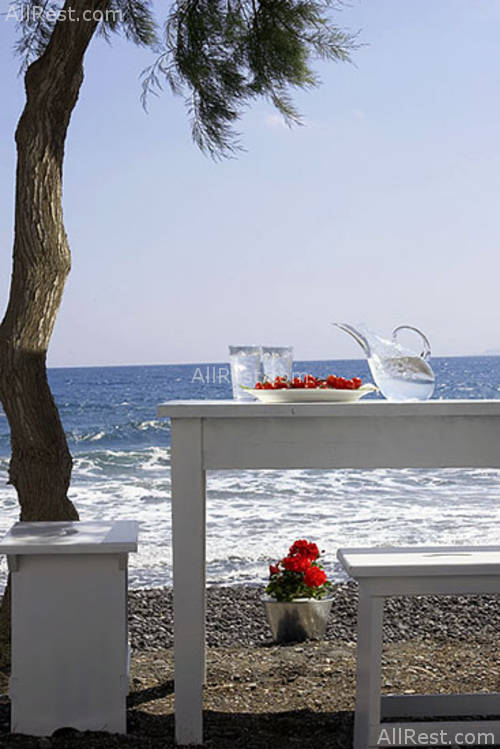 Thalassa Sea Side Resort & Suites 6